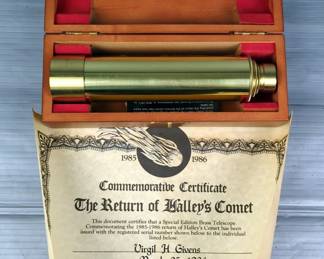 Special Edition "The Return Of Halley's Comet 1985-1986" Brass Collapsable Telescope, In Wooden Presentation Box With Certificate 