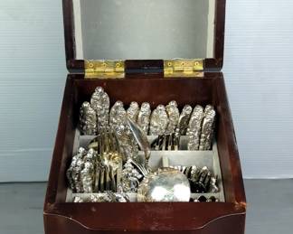 Baroque By Godinger Silver Plate Flatware Set, In Wooden Box 
