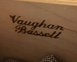 Vaughan Bassett 5-drawer Highboy