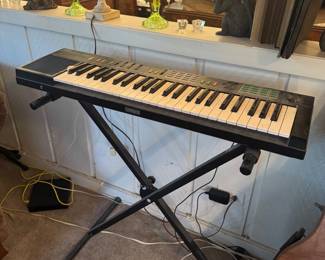 YAMAHA PSR-12 Portatone Electric Keyboard