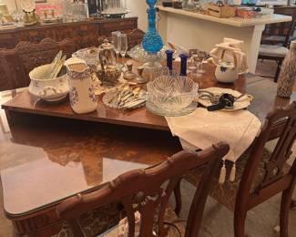 Romweber Chippendale/Louis XV Burl Wood Dining Table & Leaves with Protective Glass Top