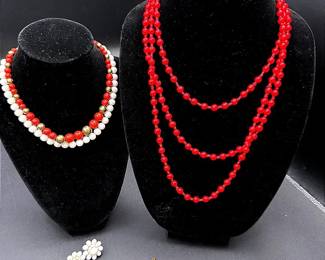 Vintage Beaded Jewelry Featuring A Set Of Japanese Fruit With Jadite Leaf Screw-Back Earrings