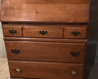 Ethan Allen Heirloom Early American Maple Secretary Desk
