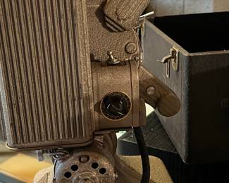 Keystone Model K-160 16mm Film Projector with Case