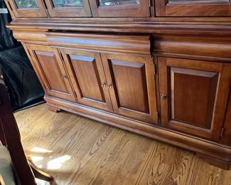 American Drew 2-Piece Mahogany Finish China Cabinet