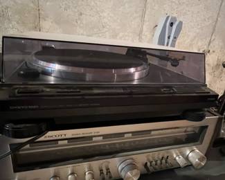 Onkyo Integra CP-1055FII Turntable
