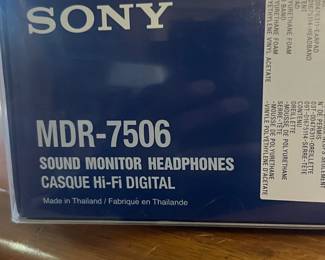 Sony MDR-7506 Professional Headphones
