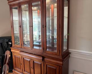 American Drew 2-Piece Mahogany Finish China Cabinet