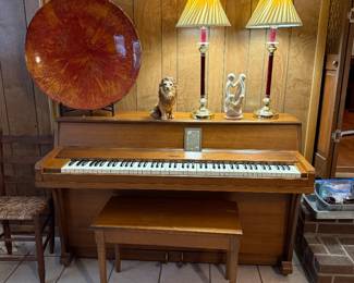 Piano, lamps and decor.
