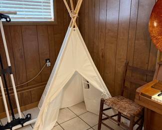 Kid tent.