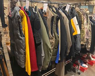 Men’s Outerware Medium-XXL (North Face, Eddie Bauer, London Fog, Polaris)