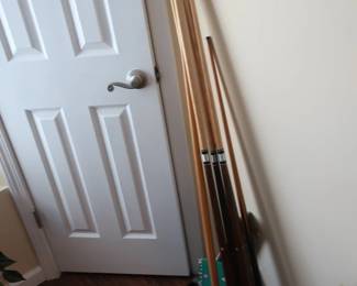 pool cues