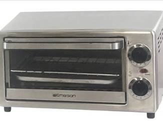 Emerson Toaster Oven, Model TOR49, 1000W Power Input