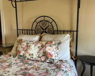 Iron Teaster Bed