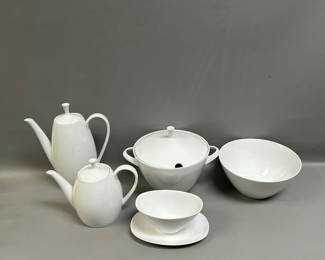 Lot 15: A Partial Set of Arzberg German China 