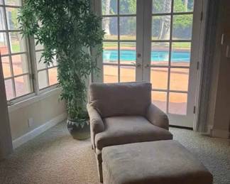 BO146Plush Chair W Ottoman Artificial Green Tree