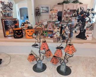 BO122Spooky Hollow Halloween Houses More