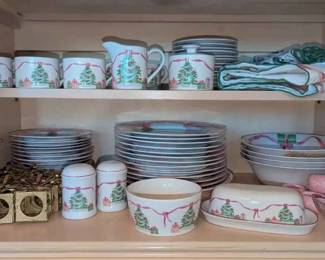 BO173Spode Christmas Tree Pattern Dishes, Table Runner, Napkin Rings And More