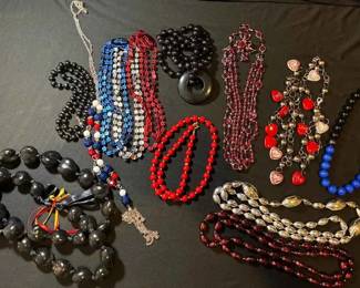BO161Assortment Of Festive Fun Costume Jewelry