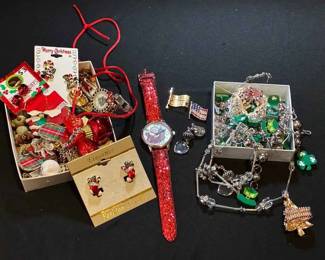 BO194Mystery Lot Holiday Costume Jewelry