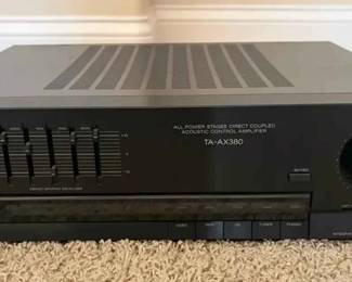 BO158Sony TAAX 380 Integrated Amplifier With A BuiltIn Five Band Graphic Equalizer