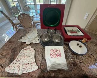 BO114Christmas Decor Set