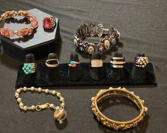 BO200VVintage Costume Jewelry, Rings Bracelets