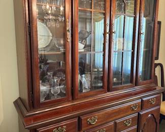 Gorgeous American Drew China Cabinet