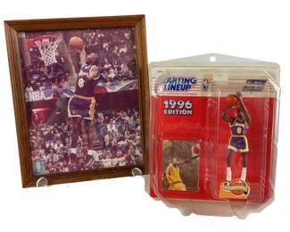 Kobe Bryant Lakers NBA Photo + 1996 Starting Lineup Figure