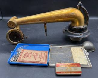 Victrola tone arm / needles.