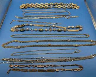 Jewelry. Fashion jewelry.