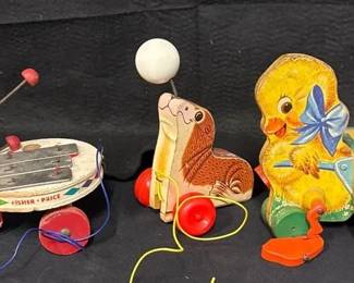 Fisher Price Walking Duck Cart Seal And Shaggy Zilo Pull Toys