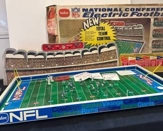 Vintage Electronic Tudor NFL Game Cowboys Vs Rams