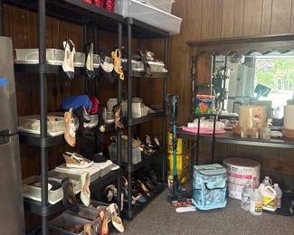 Women’s shoes size 8-8.5