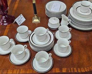 Mikasa Trifalgar service for 8 with serving pieces