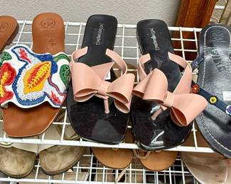 Super cute Tory Burch slip ons
