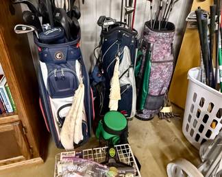 Set of TaylorMade Woods, set of Irons including Nike, Callaway Org 4 Bag, F2 Golf Hamilton Series Putter