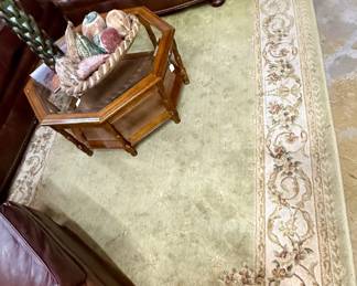 7’9” x 11’3” area rug