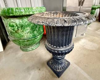 Cast iron planter