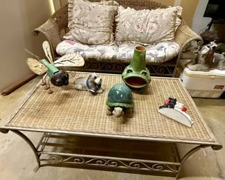Cute outdoor wicker settee and coffee table