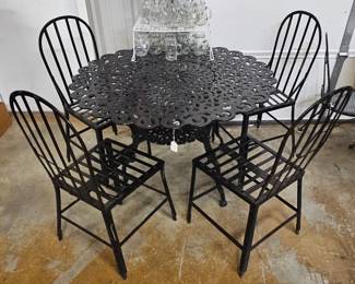 Pretty scrolled metal table, 4 side chairs