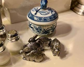 Blue onion porcelain lidded sugar bowl & pewter rabbit figurines