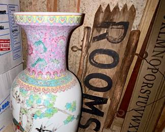 Chinese famille rose porcelain floor vase, birds design