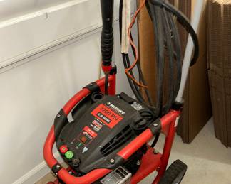 Husky 2200 PSI gas pressure washer, 2.0 GPM