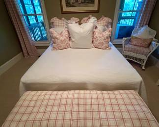 Full bed & mattress set with bedding (pillows priced seperately)- $175 set