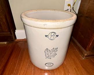 Western Stoneware #6 crock, maple leaf design