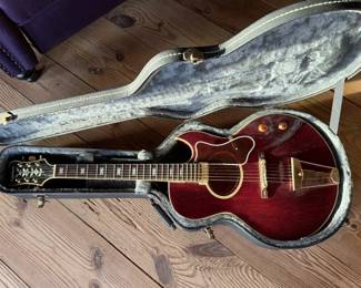 Howard Roberts Epiphone with original hard case, excellent condition!