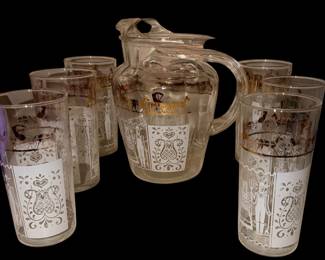 Vintage Amish Butterprint White & Gold, Clear Glass Pitcher Ice Lip MCM, 1960’s With six glasses