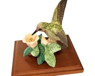 vintage hand-painted porcelain hummingbird figurine