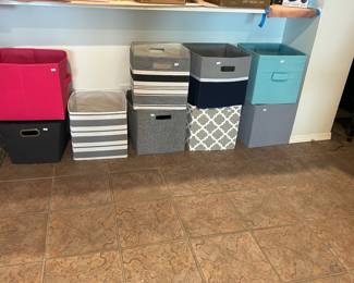Cloth storage containers